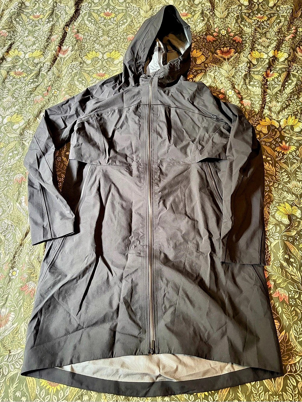 lululemon Long Waterproof Rain Jacket Black Hooded Jacket Size 8
